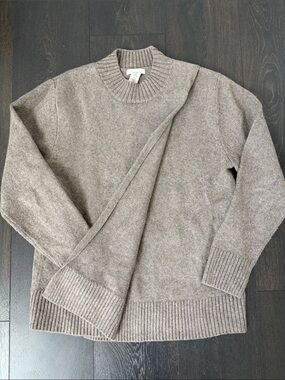 H&M MAMA Before & After Nursing Sweater Crewneck Sweater in Taupe